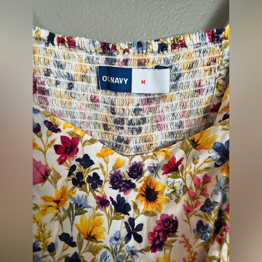 Old Navy - Mini Sunflower Floral Fit & Flare Sundress with Pockets - Picture 6 of 6